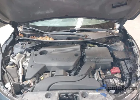 2015 Nissan Altima 2.5 z USA, uszkodzony, nr VIN 1N4AL3AP9FC106307